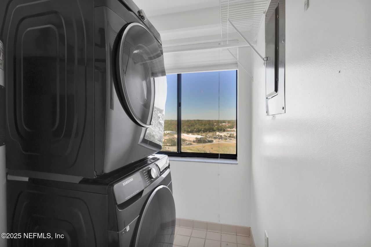 4401 Lakeside Drive, Unit 1204, Jacksonville, FL 32210 Photo