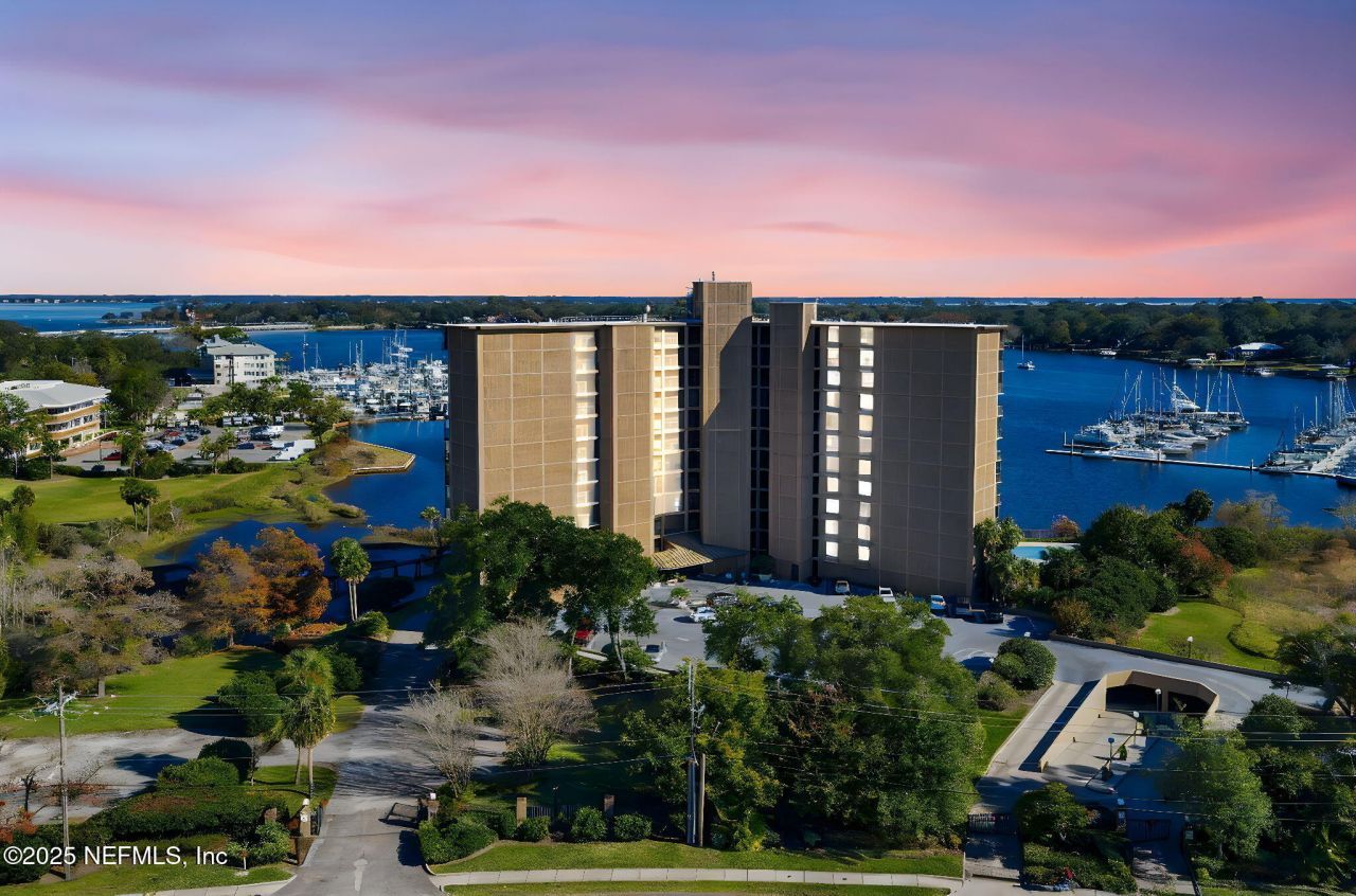 4401 Lakeside Drive, Unit 1204, Jacksonville, FL 32210 Photo