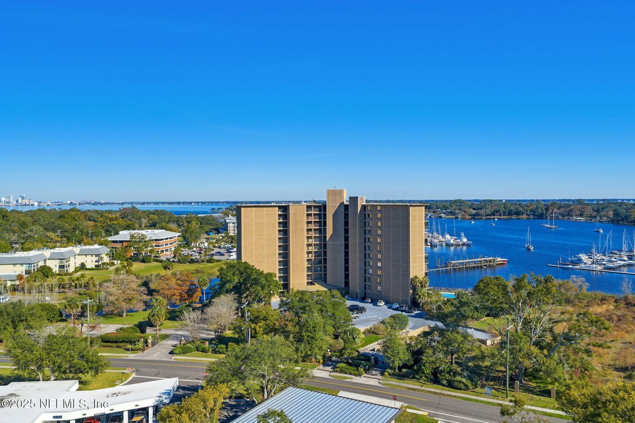 4401 Lakeside Drive, Unit 1204, Jacksonville, FL 32210 Photo