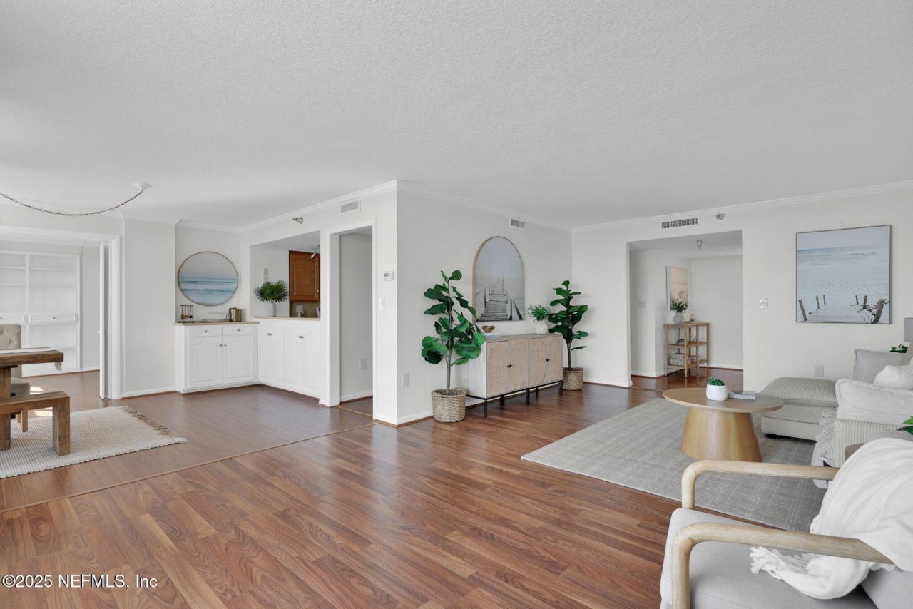 4401 Lakeside Drive, Unit 1204, Jacksonville, FL 32210 Photo