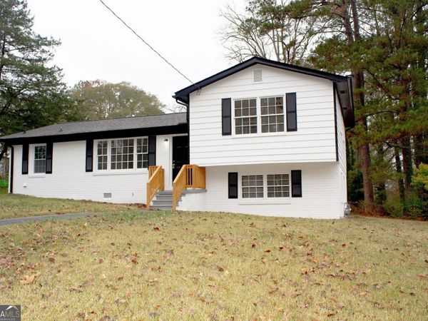 2749 Old Farm Road, South Fulton, GA 30349