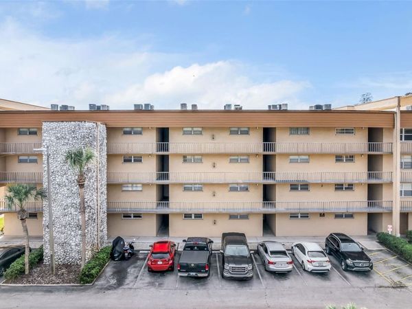 5820 N CHURCH AVENUE, Unit 239, TAMPA, FL 33614