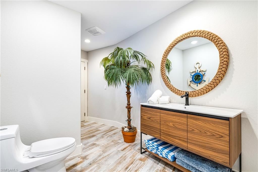 1911 SE 32nd Ter, Cape Coral, FL 33904 Photo