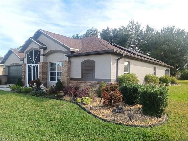 4508 Varsity CIR, LEHIGH ACRES, FL 33971