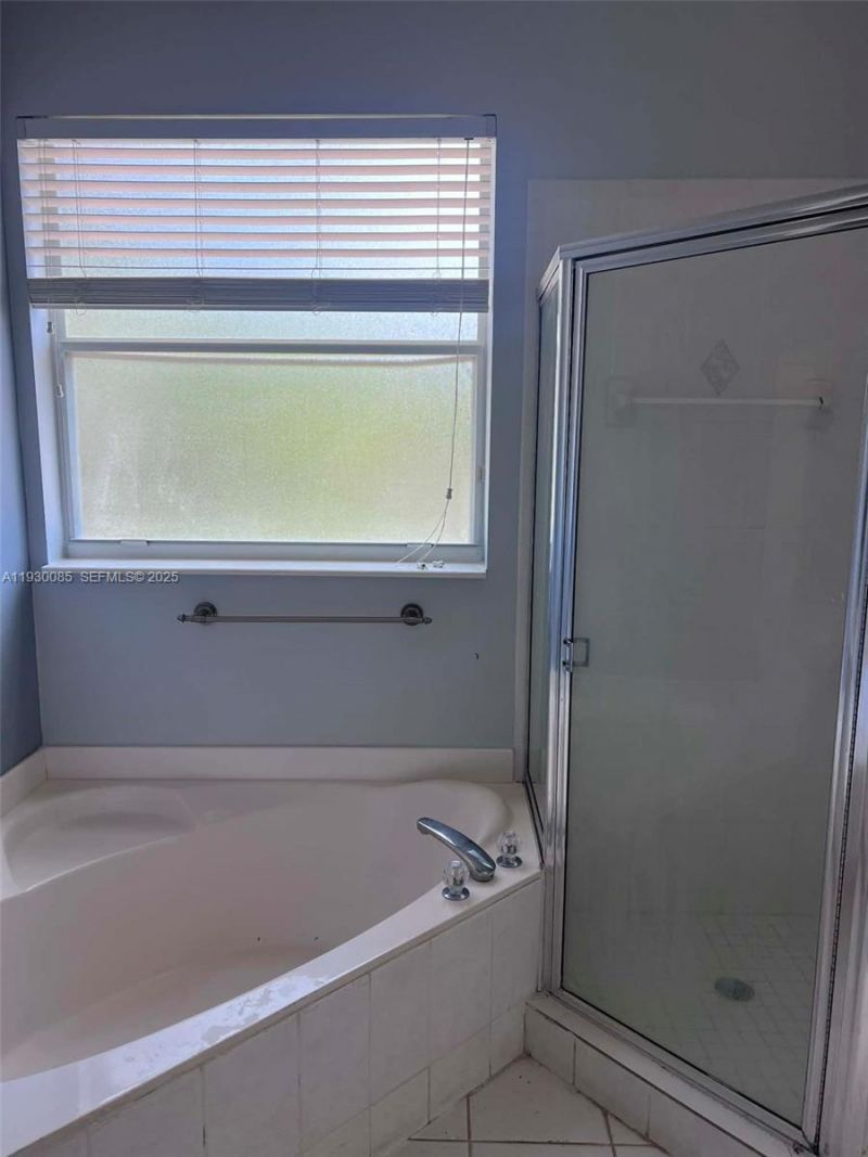 883 SW 142nd Pl, Miami, FL 33184 Photo