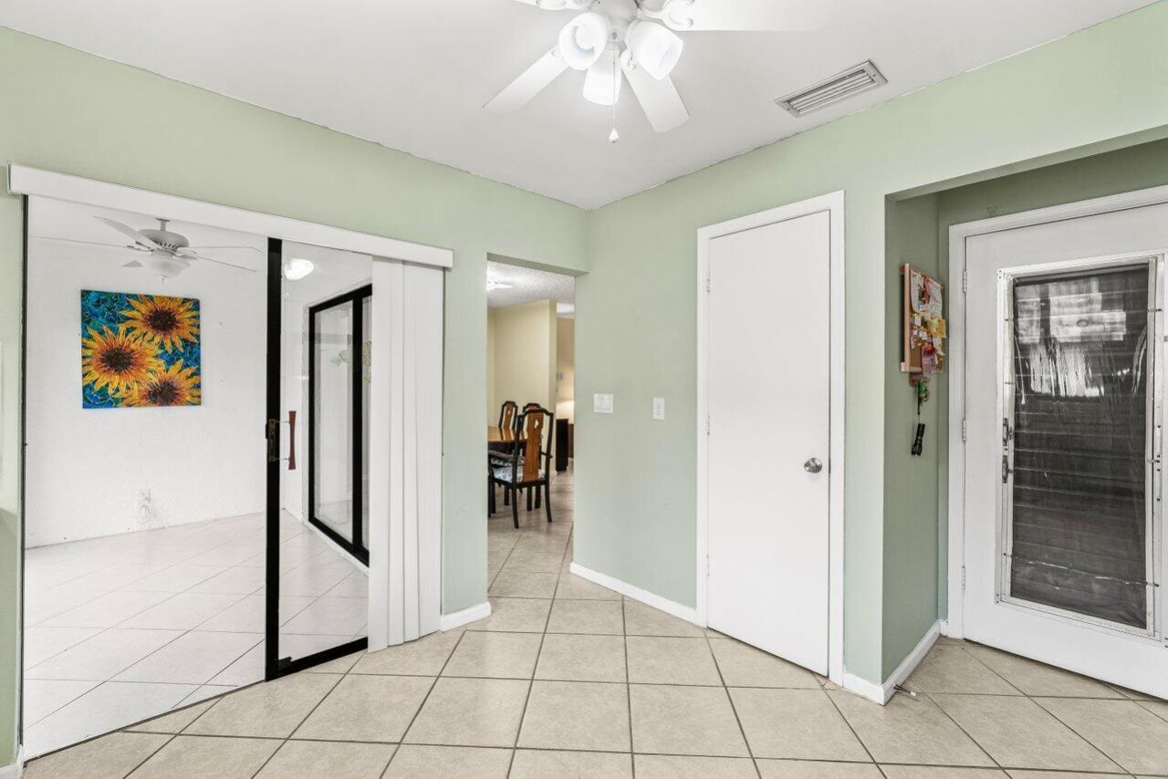 4888 Equestrian Circle, Unit B, Boynton Beach, FL 33436 Photo