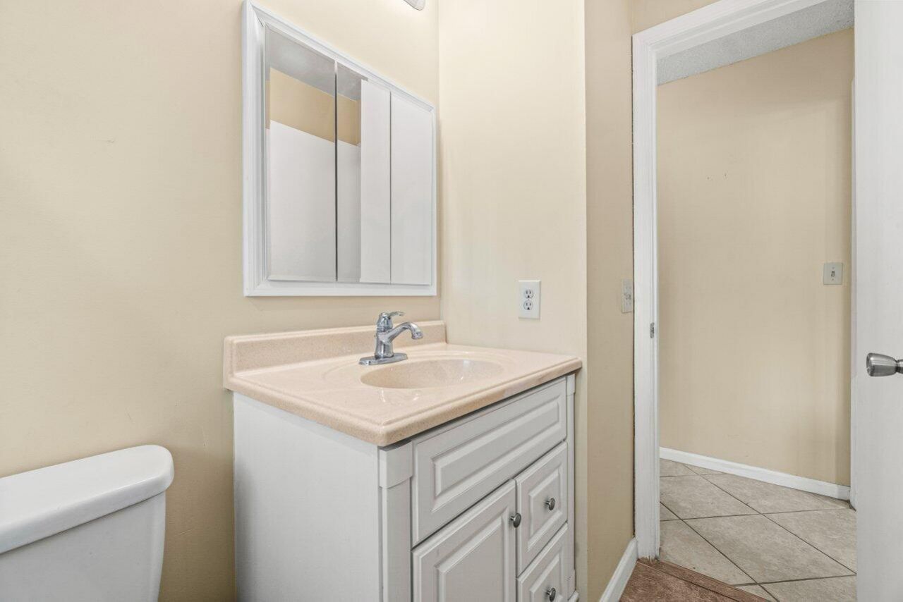 4888 Equestrian Circle, Unit B, Boynton Beach, FL 33436 Photo