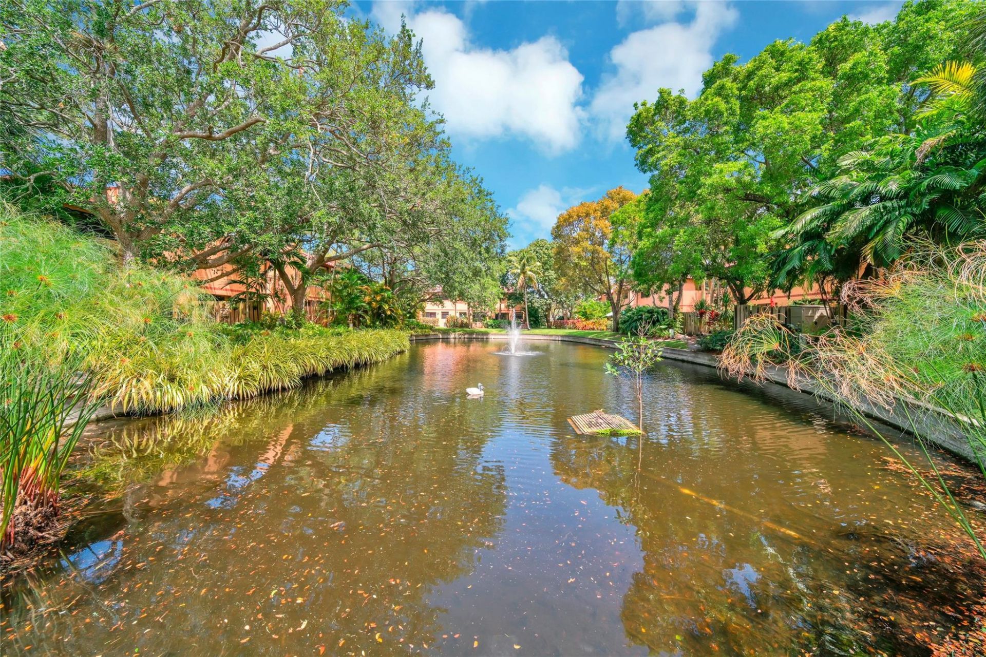 200 NE 17th Court, Unit 805, Fort Lauderdale, FL 33305 Photo