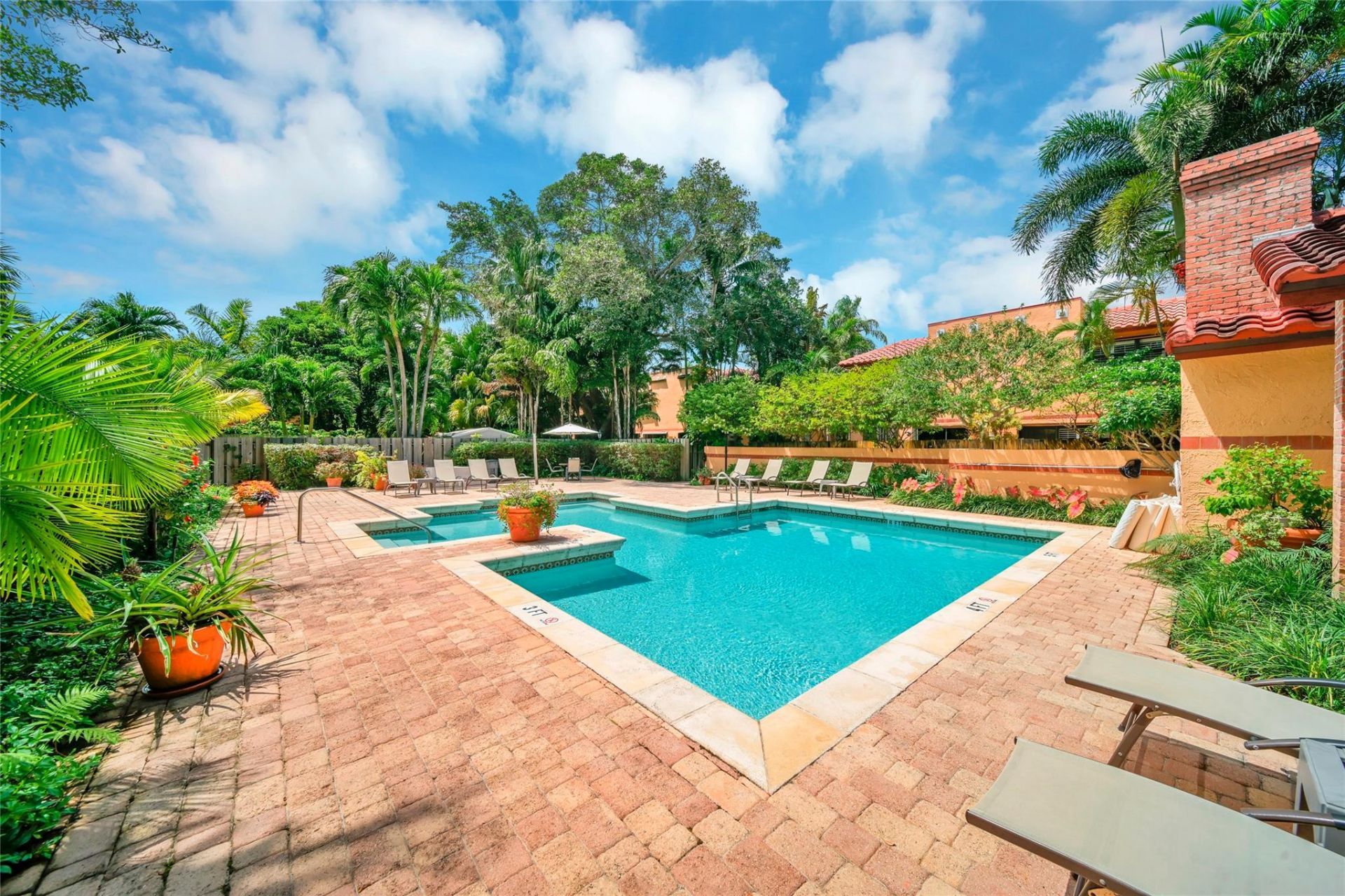 200 NE 17th Court, Unit 805, Fort Lauderdale, FL 33305 Photo