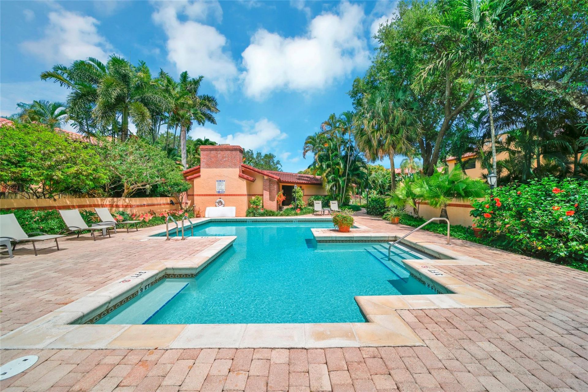 200 NE 17th Court, Unit 805, Fort Lauderdale, FL 33305 Photo