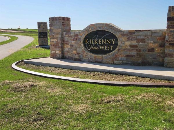 1421 Yeske Drive, Waunakee, WI 53597