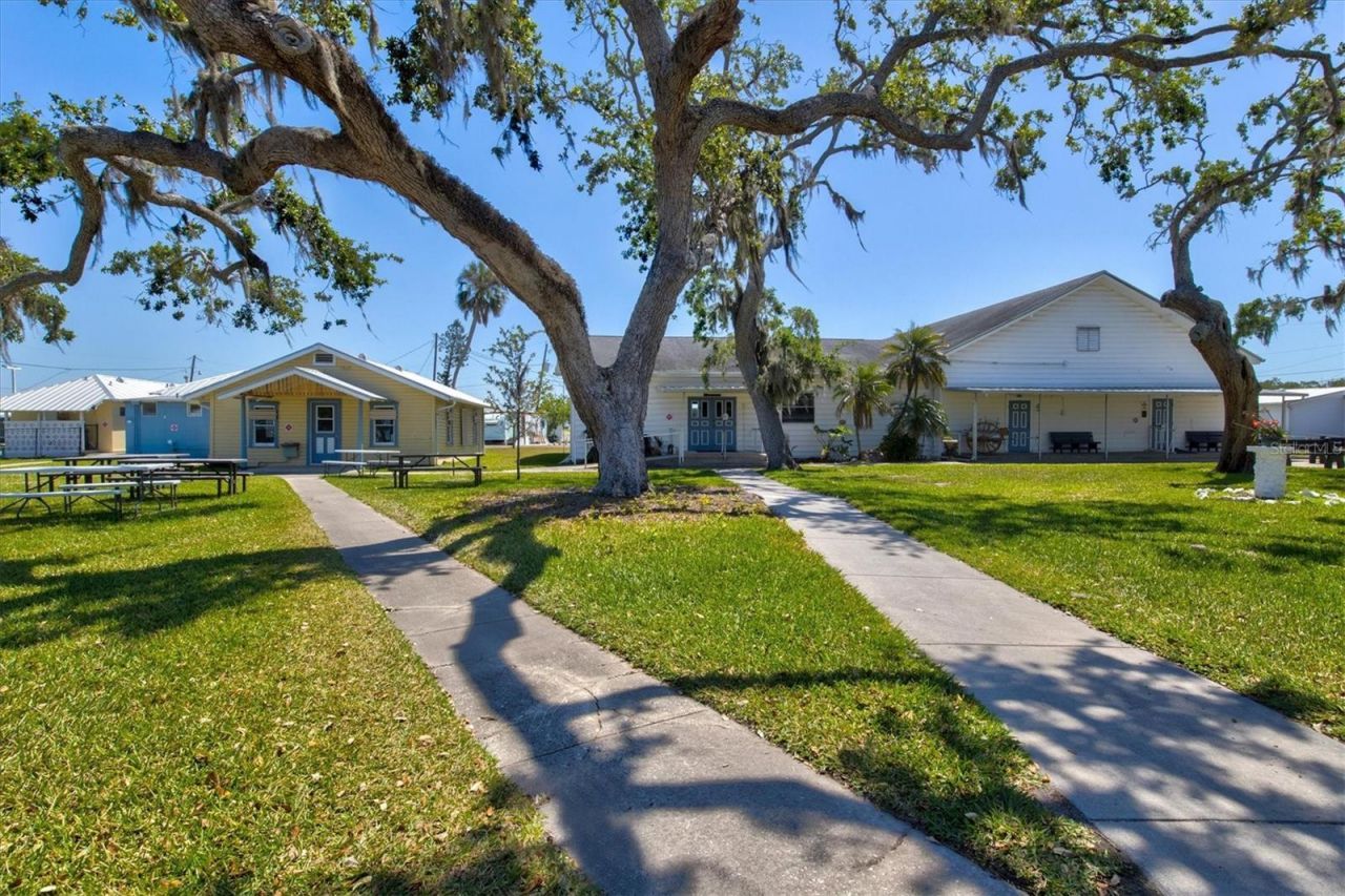 12 Lafayette Street, Bradenton, FL 34208 Photo