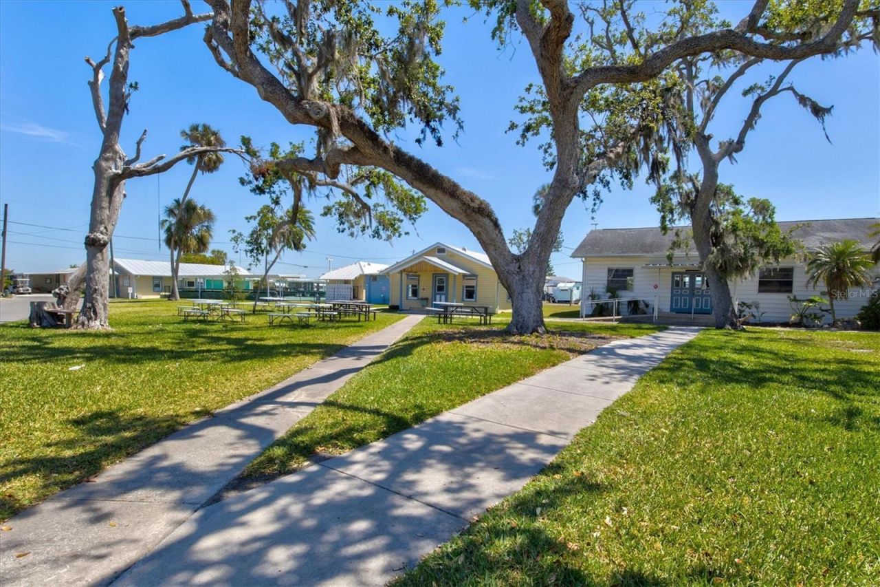 12 Lafayette Street, Bradenton, FL 34208 Photo