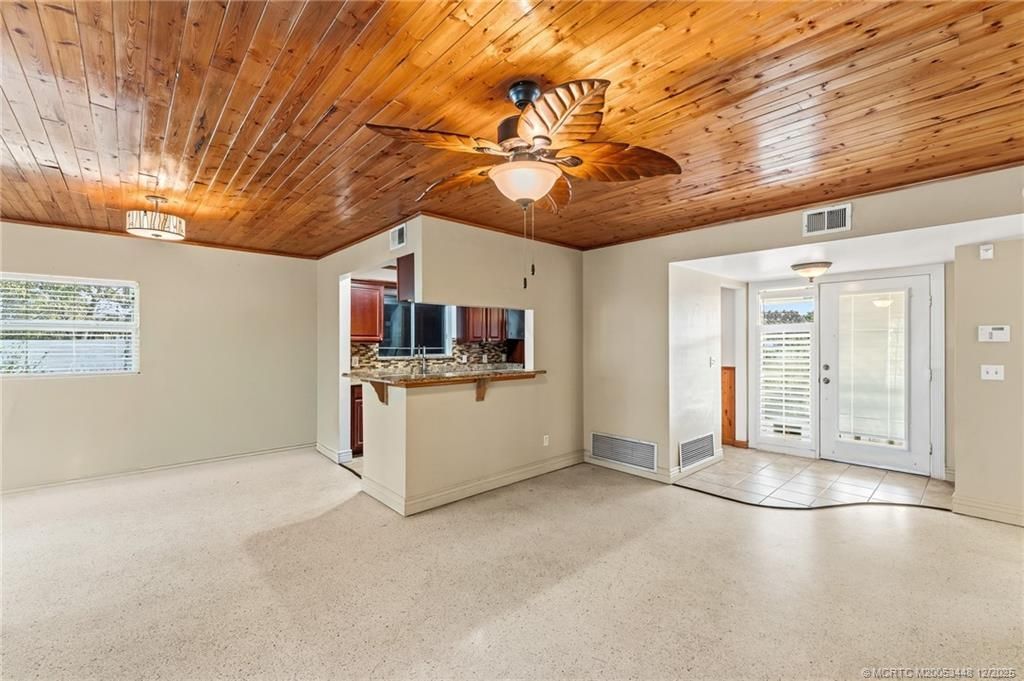 1425 SE San Sovina Terrace, Port Saint Lucie, FL 34952 Photo