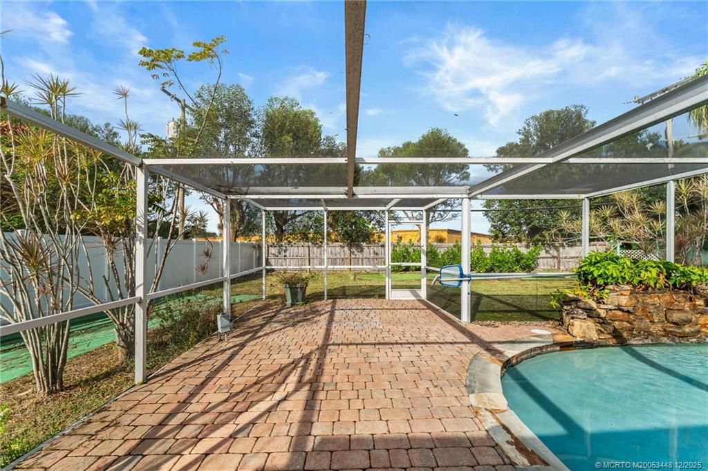 1425 SE San Sovina Terrace, Port Saint Lucie, FL 34952 Photo