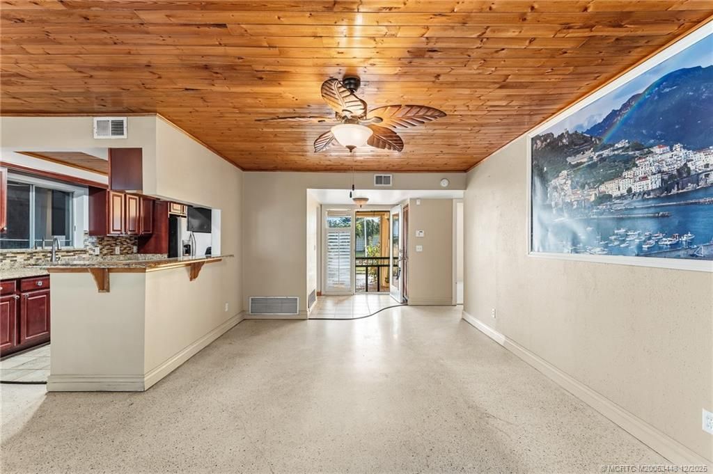 1425 SE San Sovina Terrace, Port Saint Lucie, FL 34952 Photo