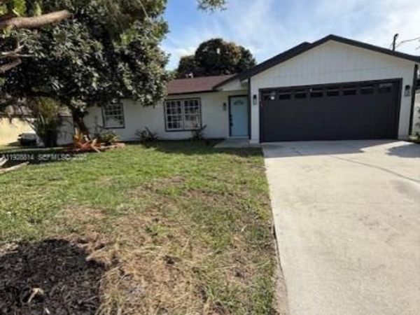 938 SW Durham Ter, Port St. Lucie, FL 34953