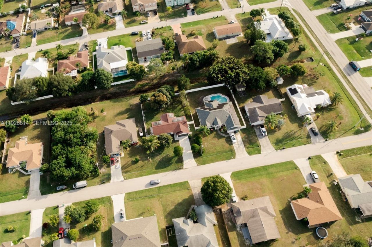 938 SW Durham Ter, Port Saint Lucie, FL 34953 Photo