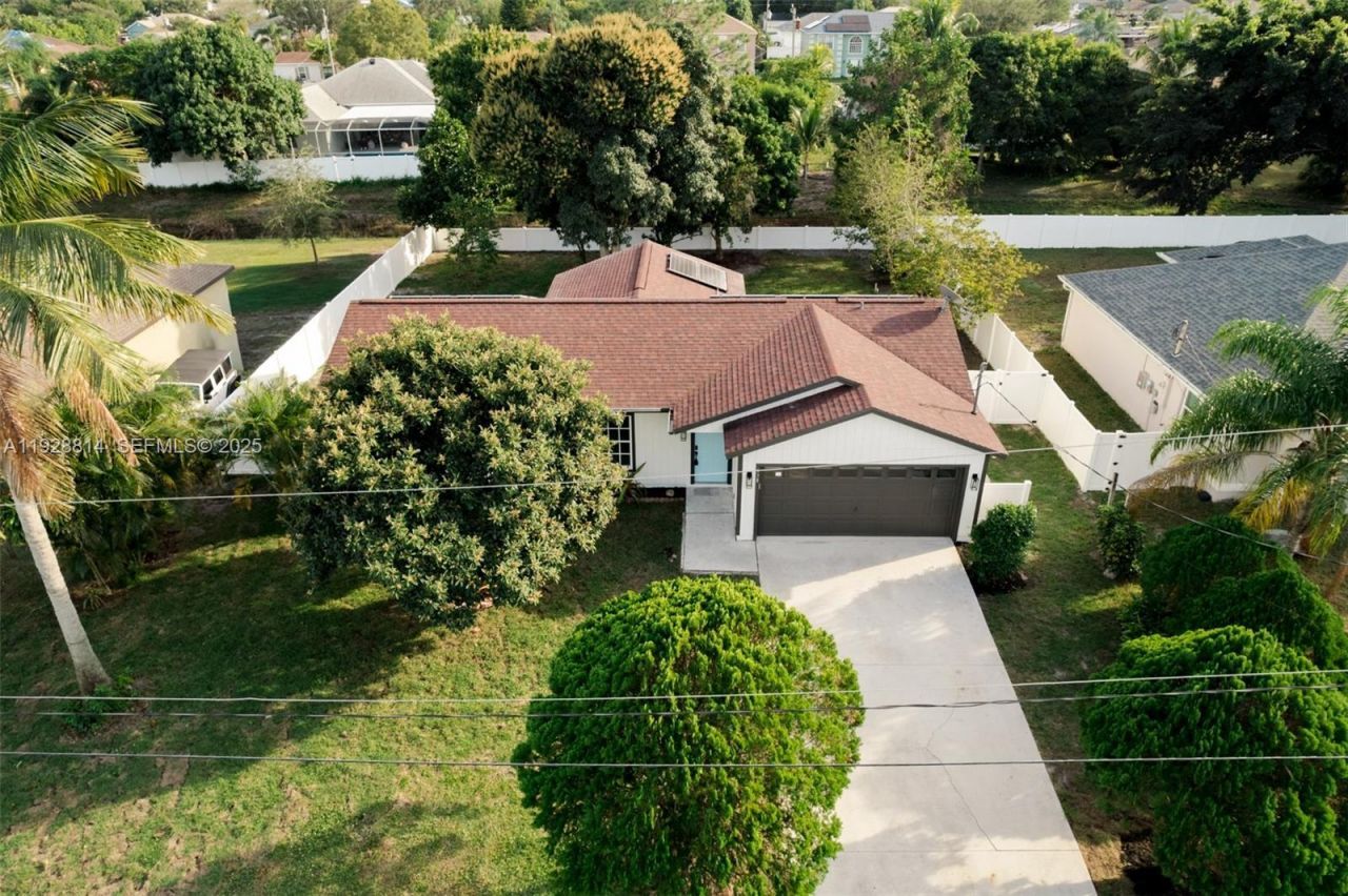 938 SW Durham Ter, Port Saint Lucie, FL 34953 Photo