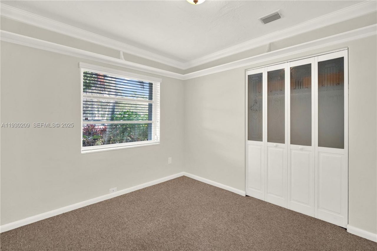 9312 SW 182nd St, Palmetto Bay, FL 33157 Photo