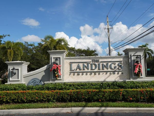 10245 SW 16th Court, Pembroke Pines, FL 33025