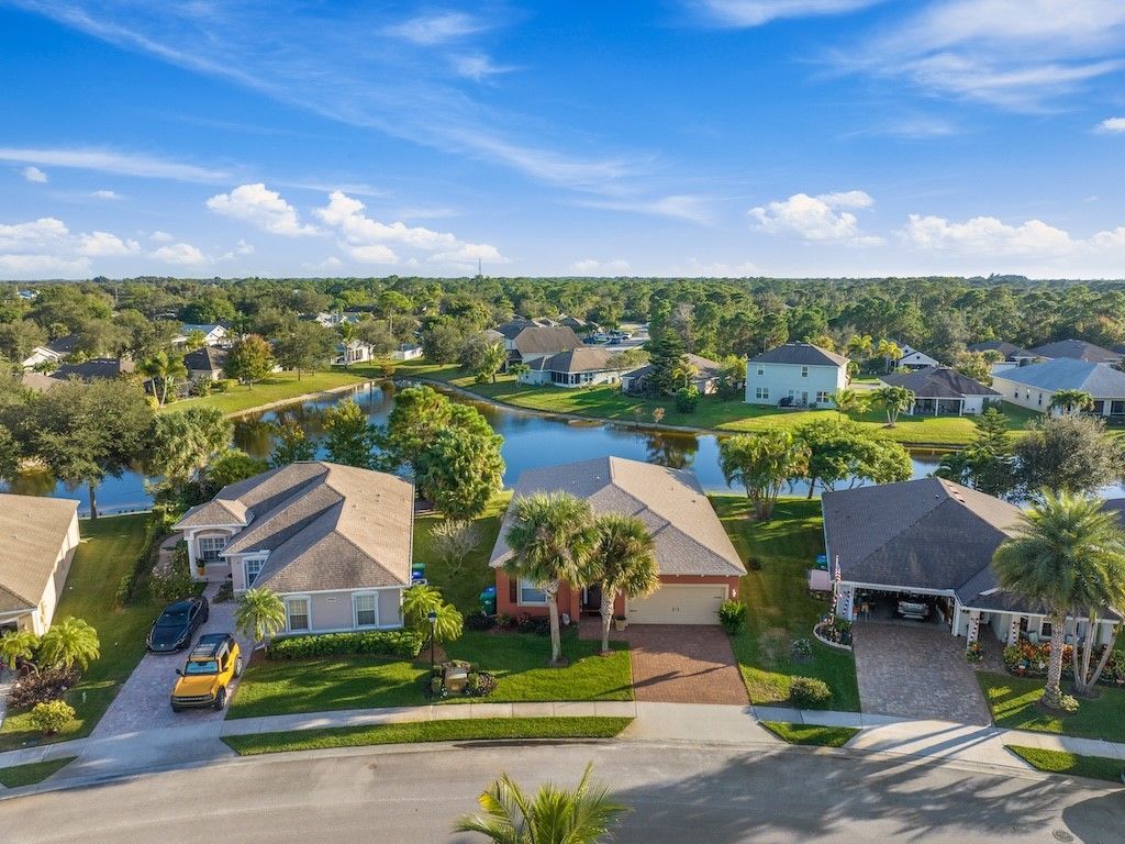 221 Briarcliff Circle, Sebastian, FL 32958 Photo