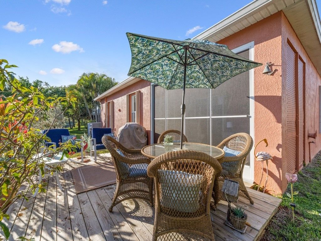 221 Briarcliff Circle, Sebastian, FL 32958 Photo