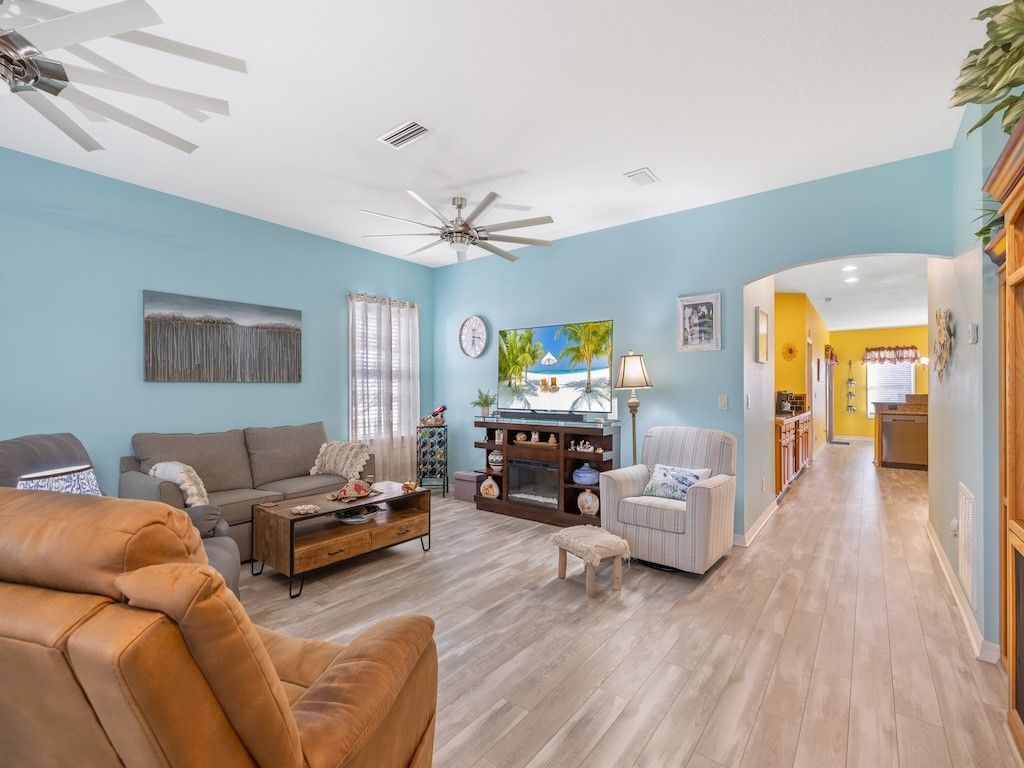 221 Briarcliff Circle, Sebastian, FL 32958 Photo