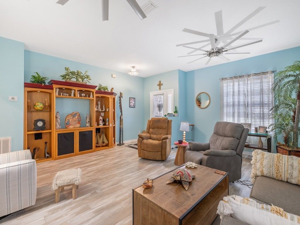 221 Briarcliff Circle, Sebastian, FL 32958 Photo