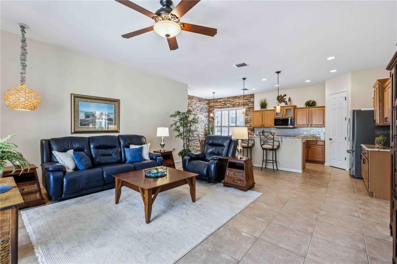 7915 Edmonston Circle, University Park, FL 34201 Photo