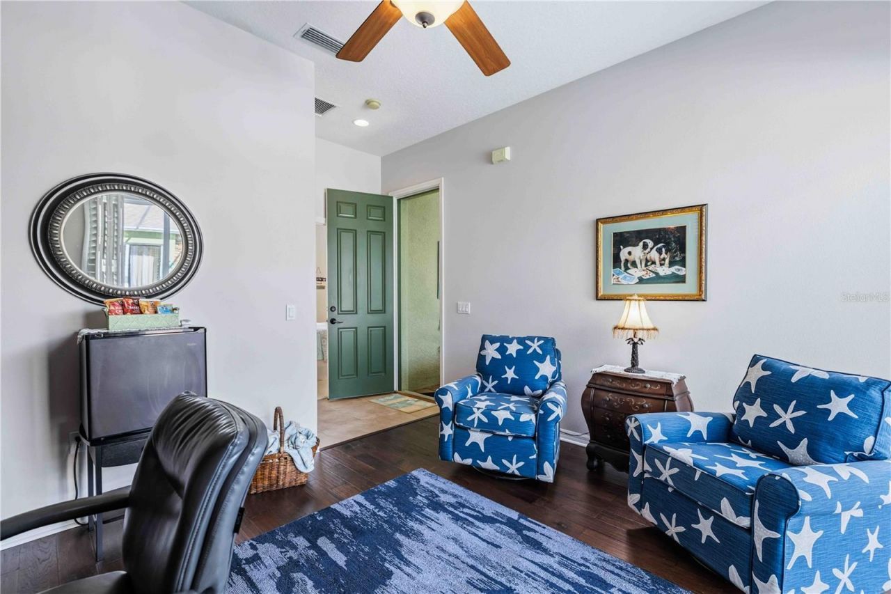 7915 Edmonston Circle, University Park, FL 34201 Photo