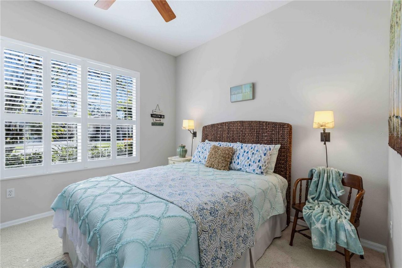 7915 Edmonston Circle, University Park, FL 34201 Photo