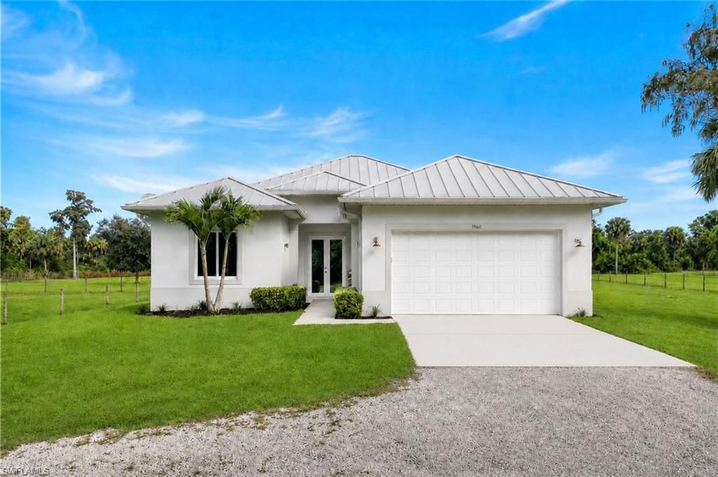 1960 Moulder Dr, Naples, FL 34120 Photo
