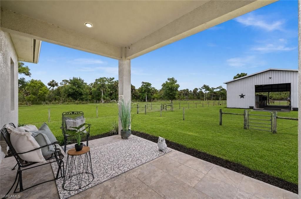 1960 Moulder Dr, Naples, FL 34120 Photo