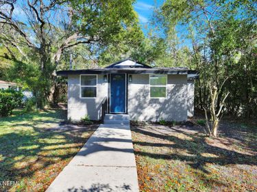5807 CASTELLANO Avenue, Jacksonville, FL 32208