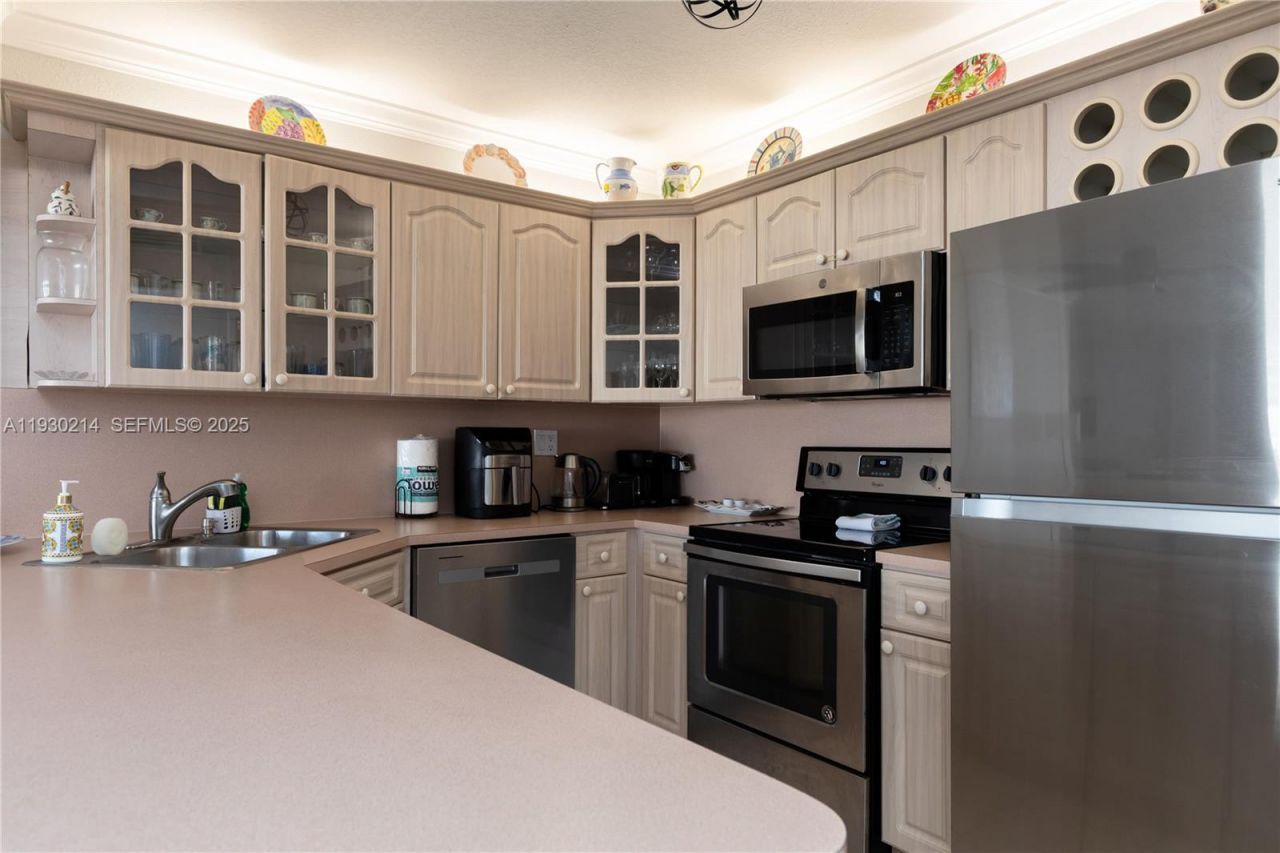 3725 S Ocean Dr, Unit 1421, Hollywood, FL 33019 Photo