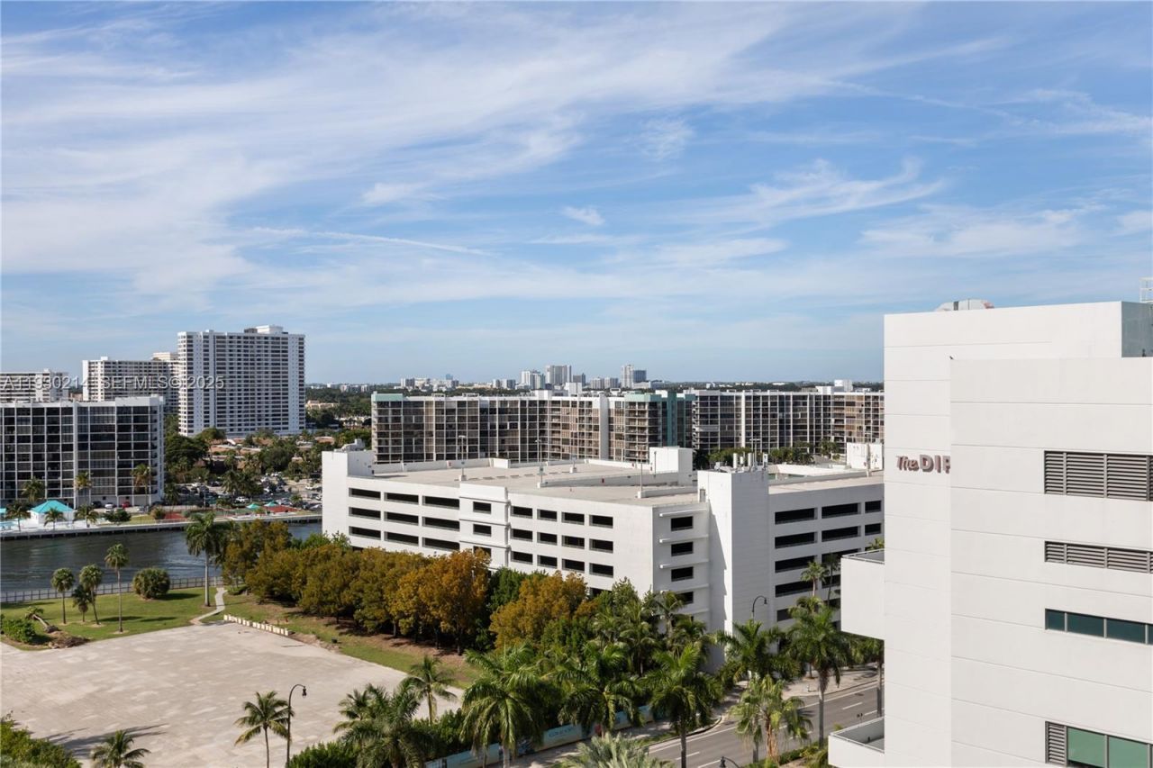 3725 S Ocean Dr, Unit 1421, Hollywood, FL 33019 Photo