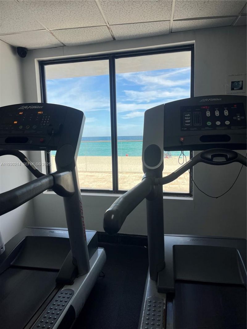 3725 S Ocean Dr, Unit 1421, Hollywood, FL 33019 Photo