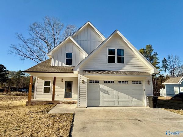 4024 Browns Valley Road, Guntersville, AL 35976