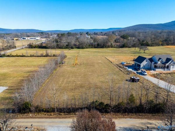 125 Shipps Drive, Gurley, AL 35748