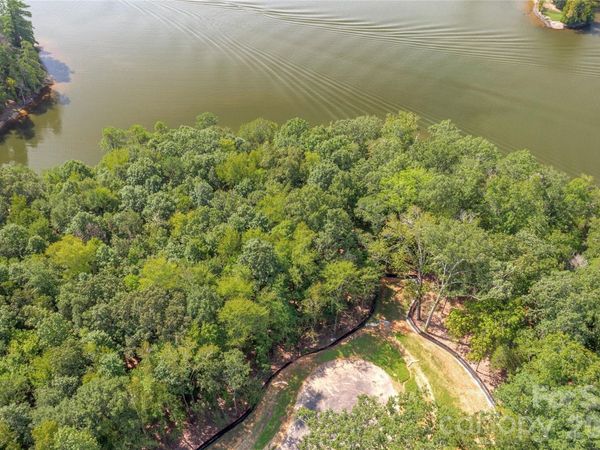 907 Osprey Bluff Court , Belmont, NC 28012