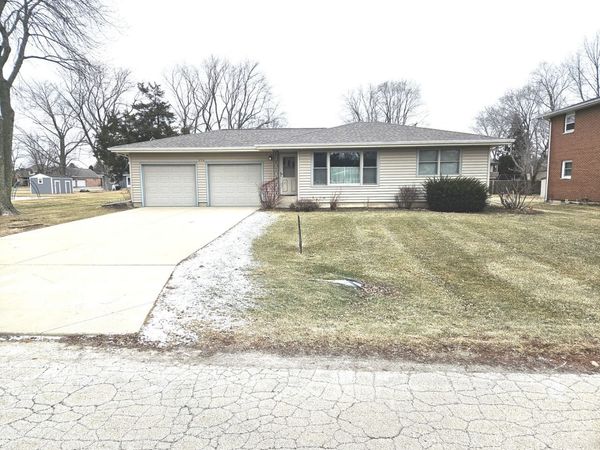 356 E Ann Street, Somonauk, IL 60552