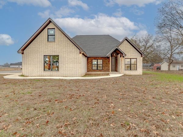 804 Pecan Grove Road, Trumann, AR 72472