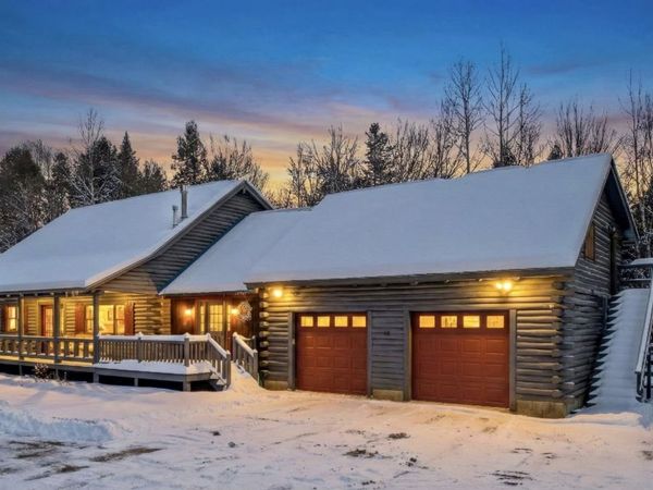 42 Chickadee Lane, Littleton, NH 03561