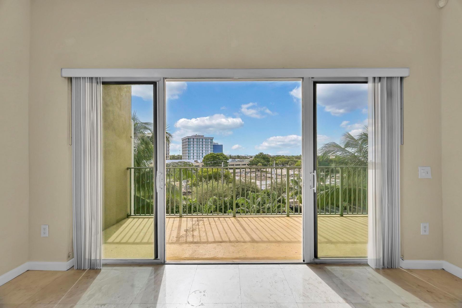 1650 Presidential Way, Unit 504, West Palm Beach, FL 33401 Photo