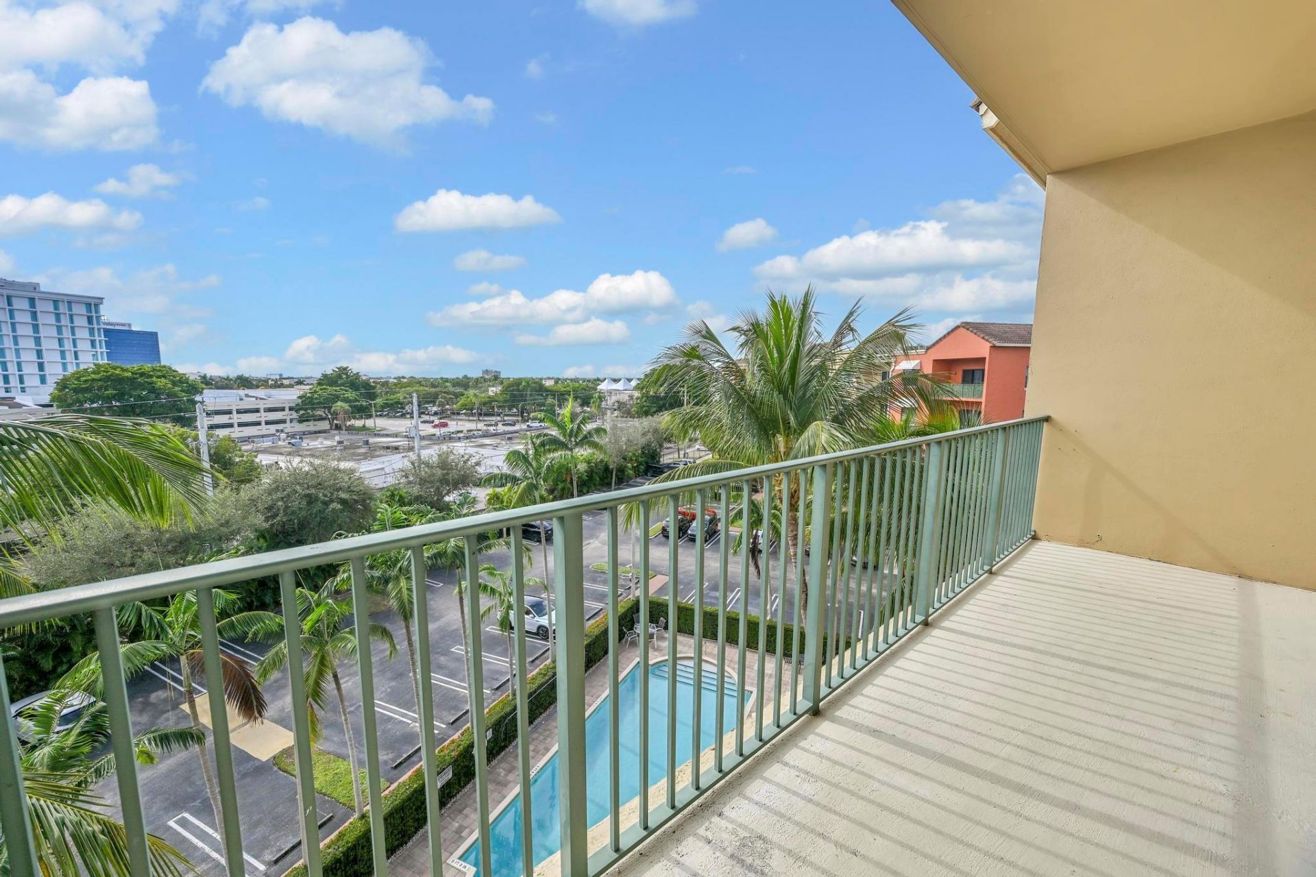 1650 Presidential Way, Unit 504, West Palm Beach, FL 33401 Photo