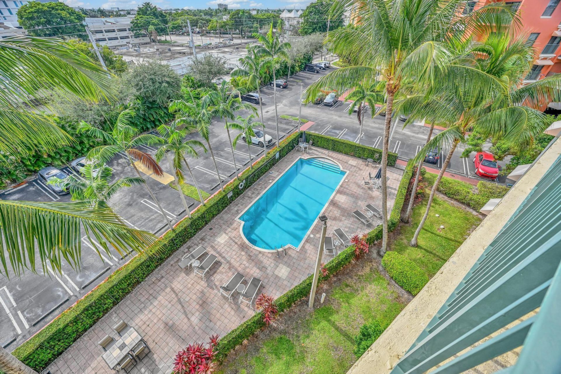 1650 Presidential Way, Unit 504, West Palm Beach, FL 33401 Photo