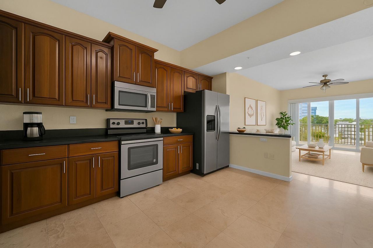 1650 Presidential Way, Unit 504, West Palm Beach, FL 33401 Photo