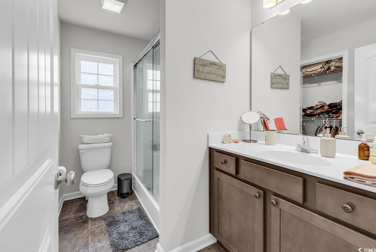 82 Desurrency Ct. Photo 17