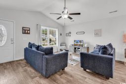 82 Desurrency Ct. photo 4